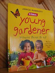 Yates Young Gardener